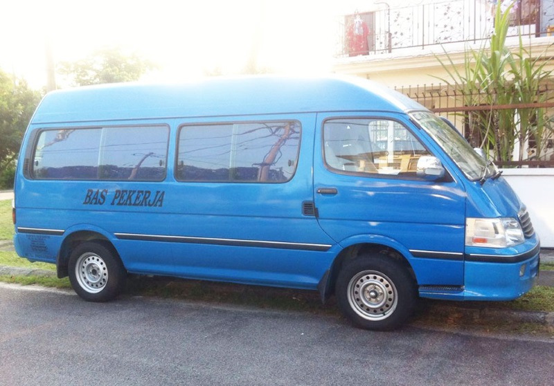 Bus Pekerja Bas Kilang (12 Seats)